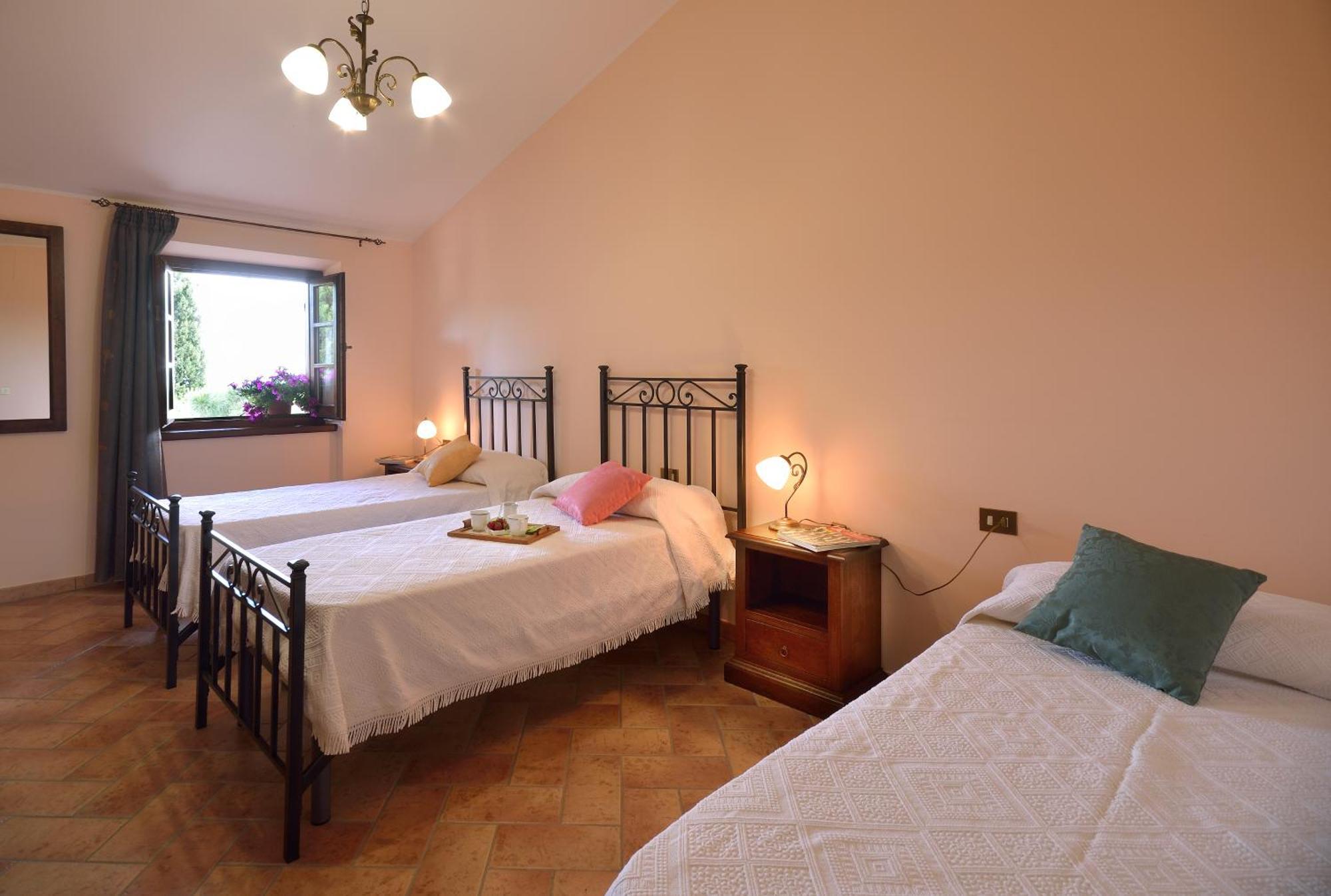 Agriturismo San Severo Villa Passignano sul Trasimeno Habitación foto